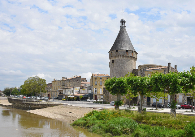 Équipe de diagnostic immobilier en intervention en Gironde